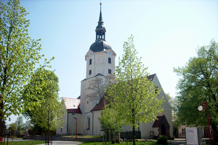 Stadtkirche Brandis (Jwaller, CC BY-SA 3.0, https://commons.wikimedia.org/w/index.php?curid=16598189)