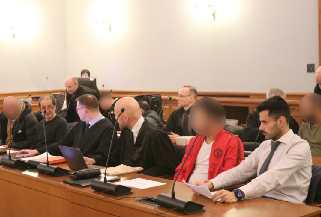 Anklagebank im Landgericht Leipzig.