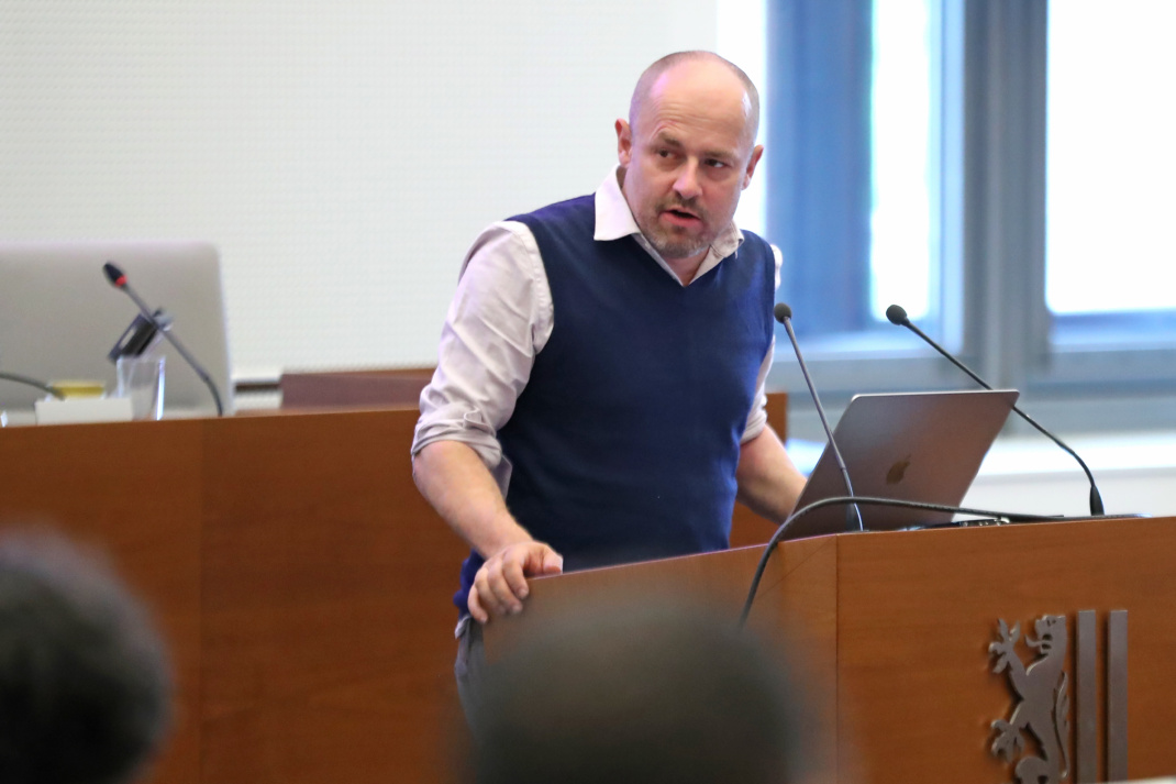 Tobias Peter von den Grünen im Stadtrat.