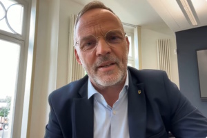 Dirk Neubauer in einem seiner Youtube-Videos.