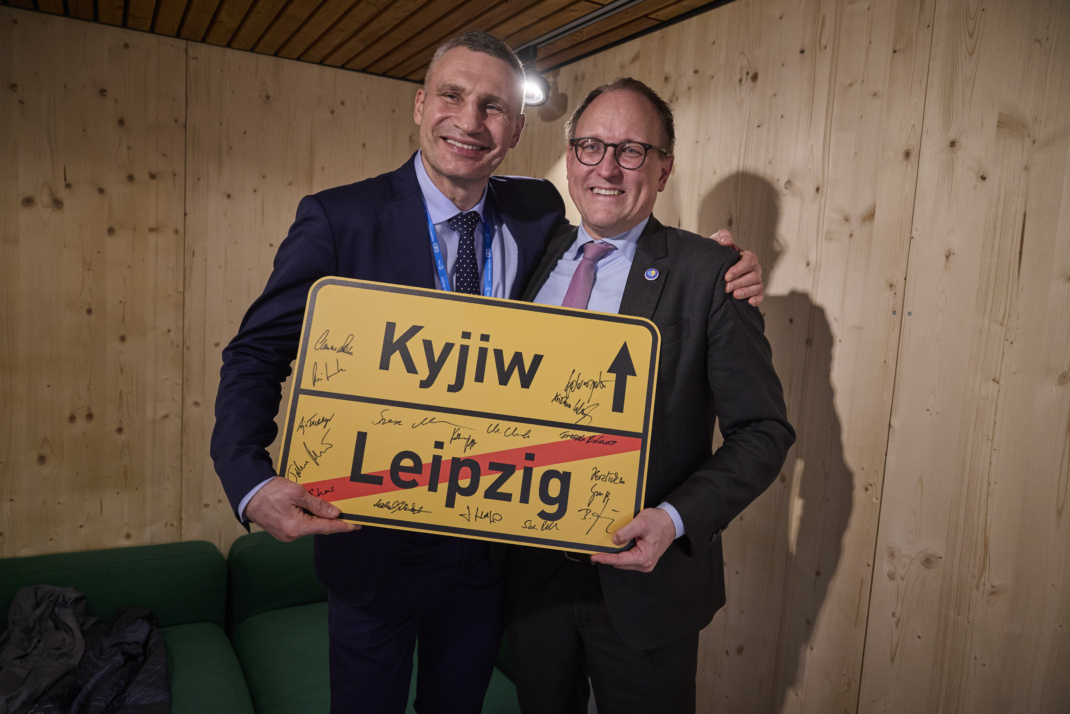 Bürgermeister von Kyjiw, Vitali Klitschko, und Verwaltungsbürgermeister Ulrich Hörning. Quelle: Marc Beckmann, BMW Foundation