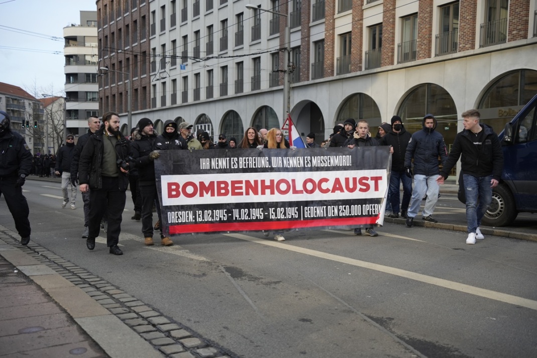 Rechtsextremer „Trauermarsch“ in Dresden. Foto: LZ