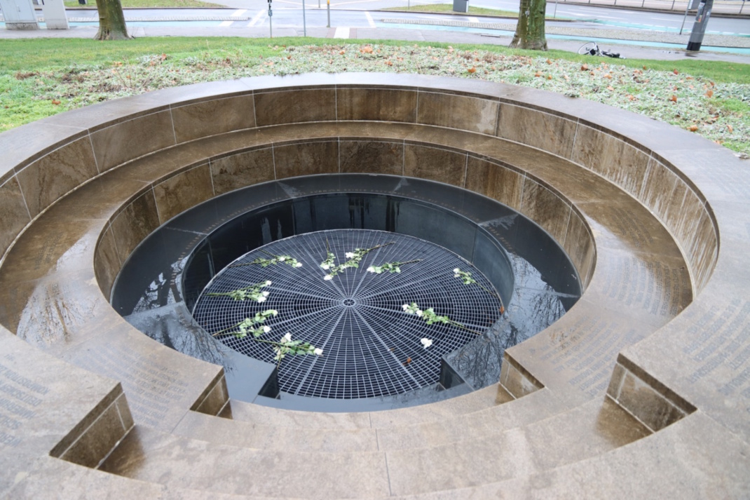 Das Goerdeler-Denkmal am Neuen Rathaus.