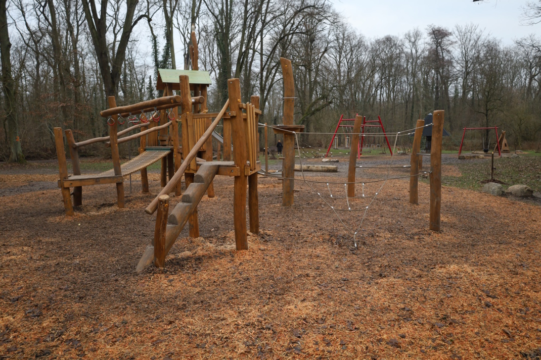 Der neu gestaltete Waldspielplatz Teichstraße in Connewitz. Foto: Ralf Julke