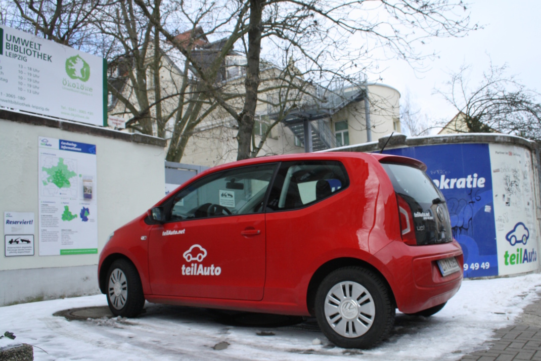 Abgestellter Wagen von teilAuto.