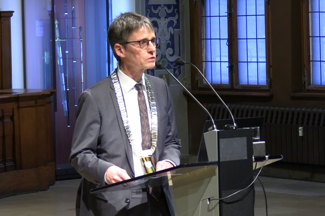 Akademiepräsident Prof. Dr. Hans-Joachim Knölker bei der Eröffnung der Frühjahrssitzung.