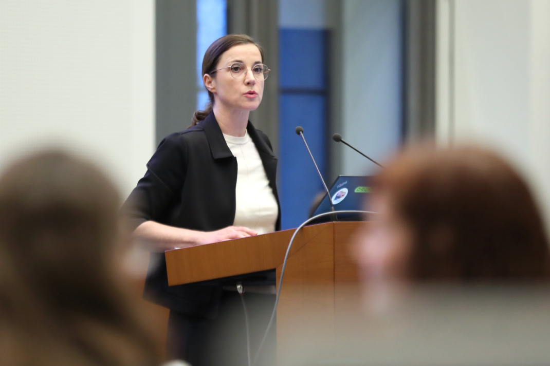 Vicki Felthaus im Stadtrat.