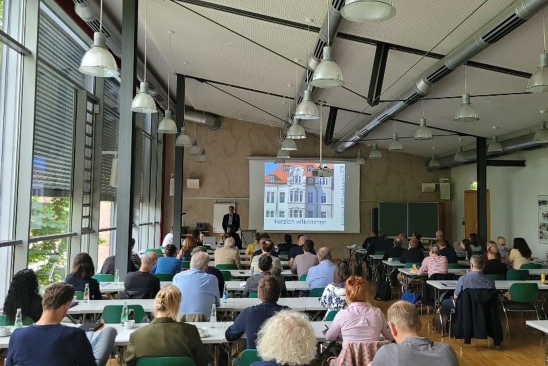 LAT23-ZAW der IHK Bogislawstraße 20, Leipzig – am Pult Dipl.-Ing. Andreas Schramm, Landesvorsitzender BDB-Sachsen. Foto: BDB-LV-Sachsen