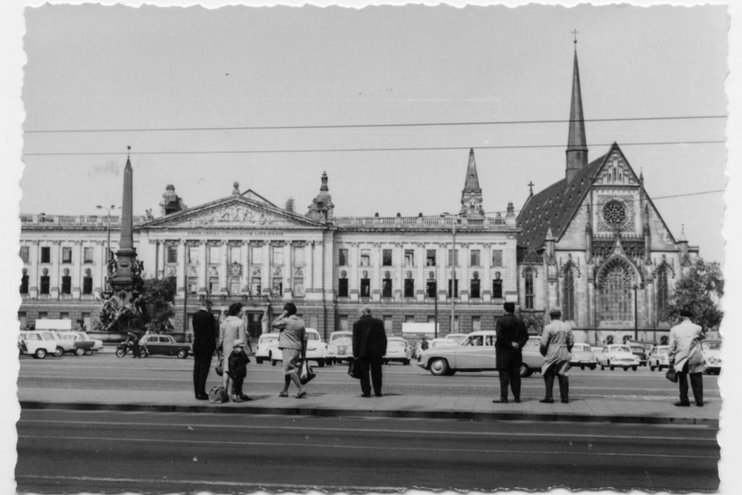 Die Universitätskirche kurz vor der Sprengung. Bild: Universitätsarchiv Leipzig, FS N06191