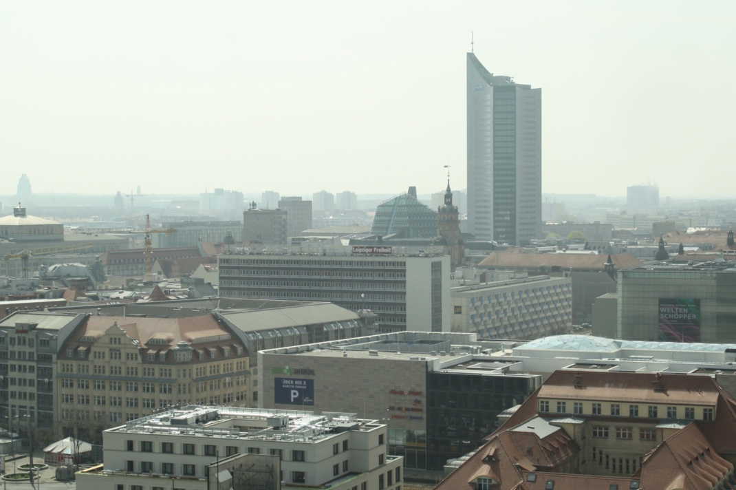 Blick über die Dächer der Stadt Leipzig.