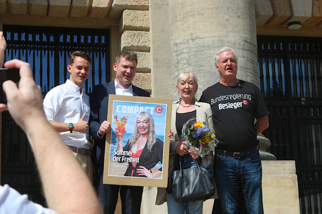 Elsässer und Mitstreiter.