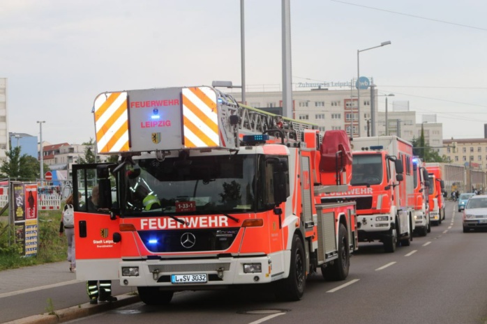 Feuerwehreinsatz wegen Brand am Dösener Weg. Foto: Lucas Böhme