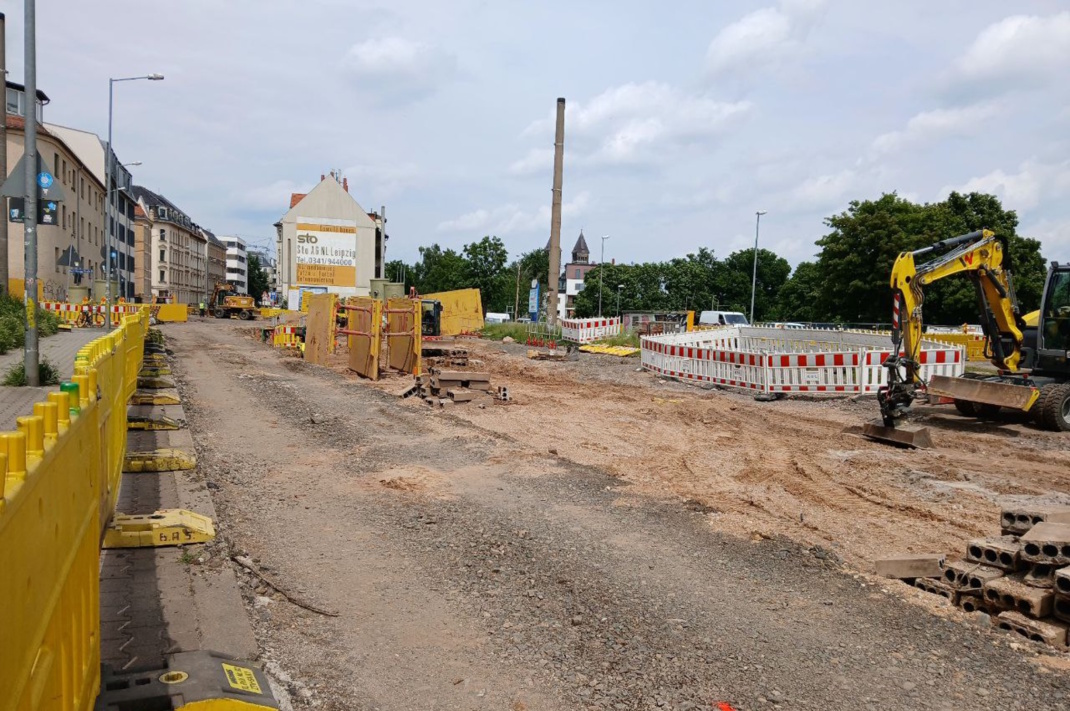 Aktuellen Arbeiten im dritten Bauabschnitt der Dieskaustraße an der Radrennbahn. Foto: Marko Hofmann