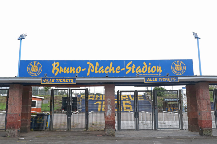 Polizeieinsatz-anl-sslich-eines-Fu-ballspiels-und-einer-Versammlung