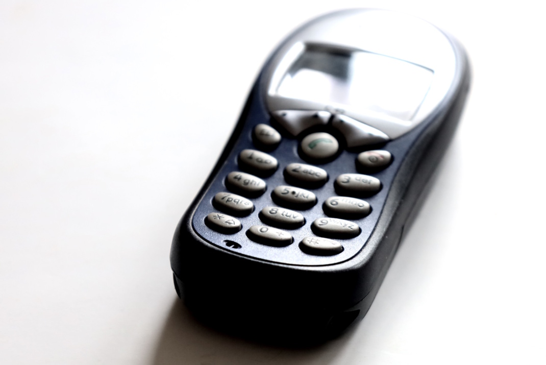 Tastenhandy in Nahaufnahme.