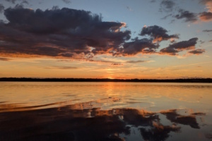 Sonnenuntergang am Cospudener See. Foto: Tom Richter