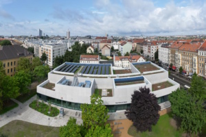 Das neue Sportbad am Rabet auf dem Otto-Runki-Platz öffnet am 11. August pünktlich zum Schulstart. Foto: Leipziger Gruppe