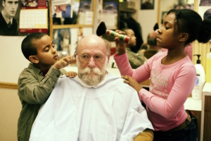 Haircuts by Children. Foto: John Lauener