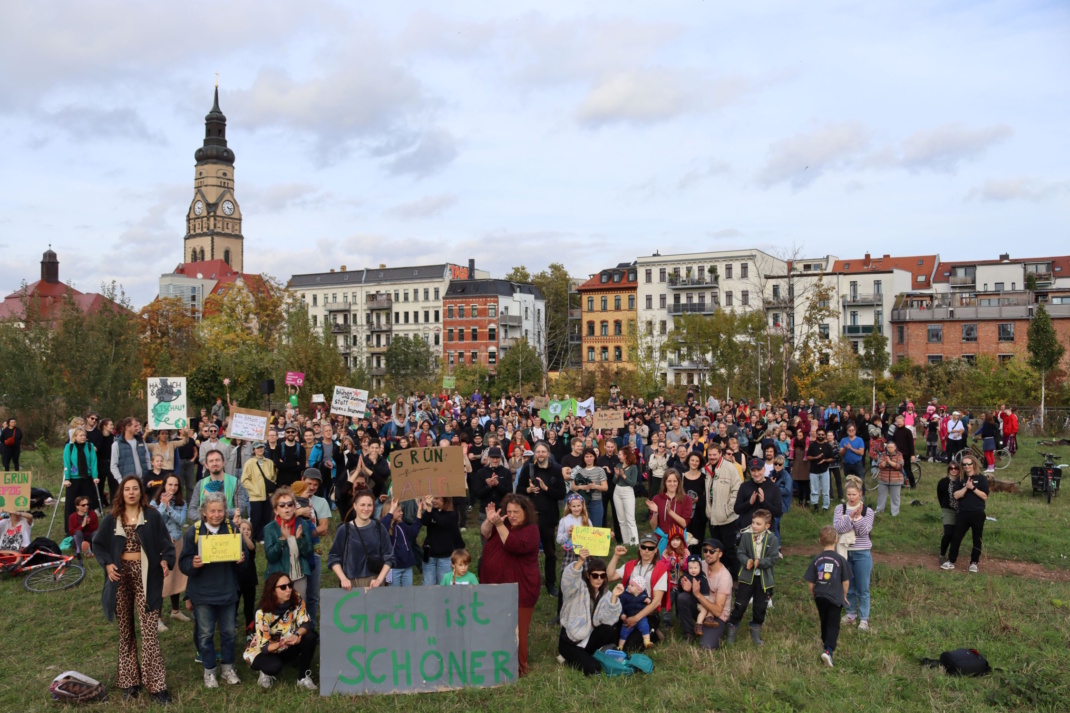 Demonstration auf dem Jahrtausendfeld, Menschenmenge.