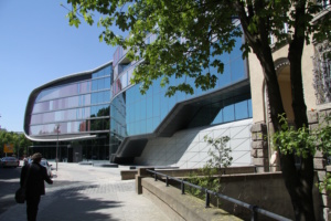 Der BookTalkWalk startet an der Deutschen Nationalbibliothek. Foto: DNB