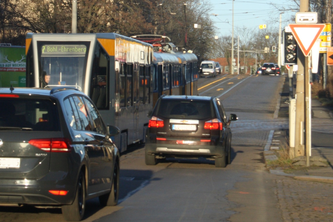 Auffahrt zu den Georg-Schwarz-Brücken. Foto: Ralf Julke