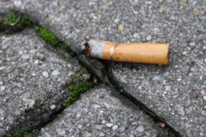 Zigarettenstummel, Nahaufnahme.