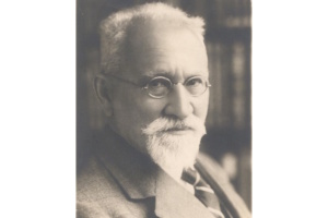 Der russisch-jüdische Historiker Simon Dubnow (1860 – 1941) auf einer historischen Fotografie.