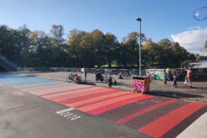 Eine der am häufigsten passierten Zählstellen für den Leipziger Radverkehr liegt auf der Sachsenbrücke. Foto: Steffen Peschel