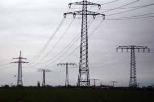Auch der Ausbau der Stromnetze kleckert hinterher. Foto: Michael Frreitag