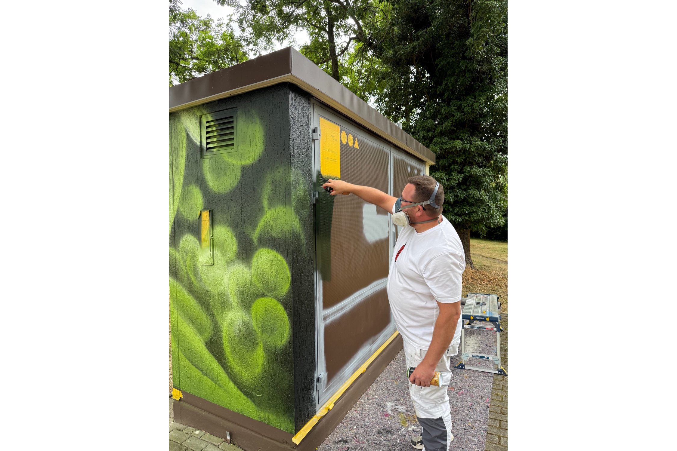 Marc Knust beim Gestalten einer Anlage in Markanstädt, Krakauer Straße. Foto: Marc Knust