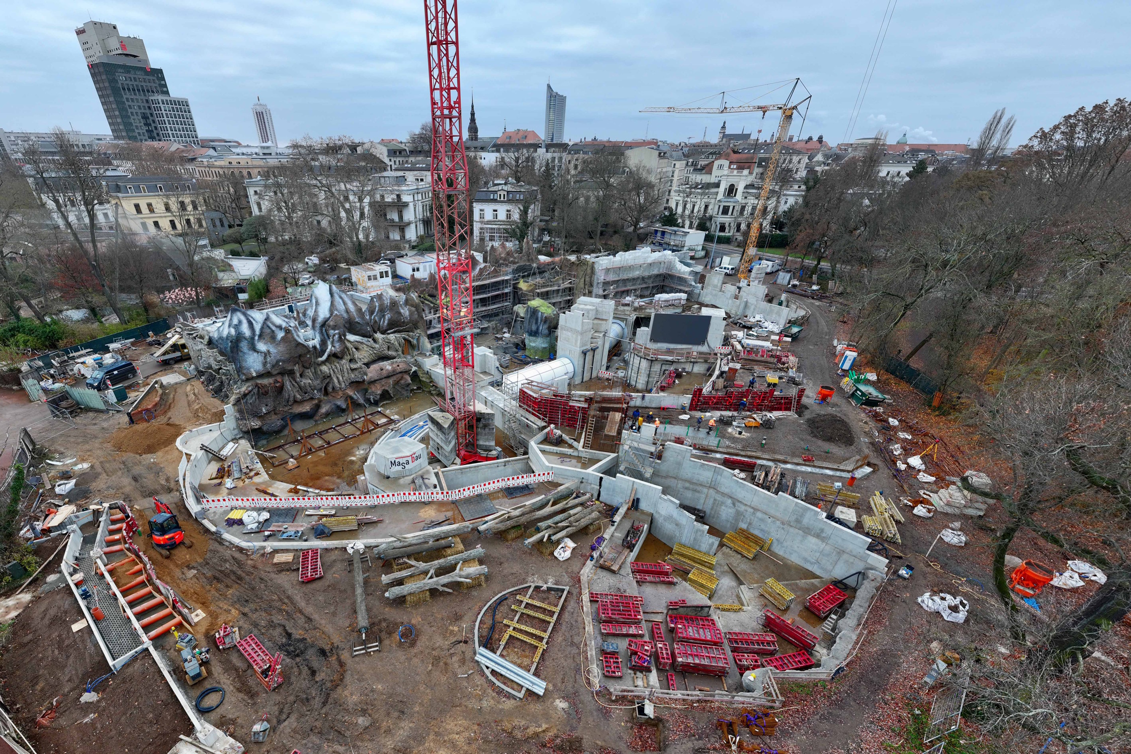 Zoo-Leipzig-Die-Tunnel-f-r-Feuerland-fliegen-nach-und-nach-ein