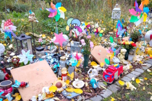Letzte Ruhestätte für Sternenkinder auf Leipzigs Friedhof Lindenau (Ausschnitt).