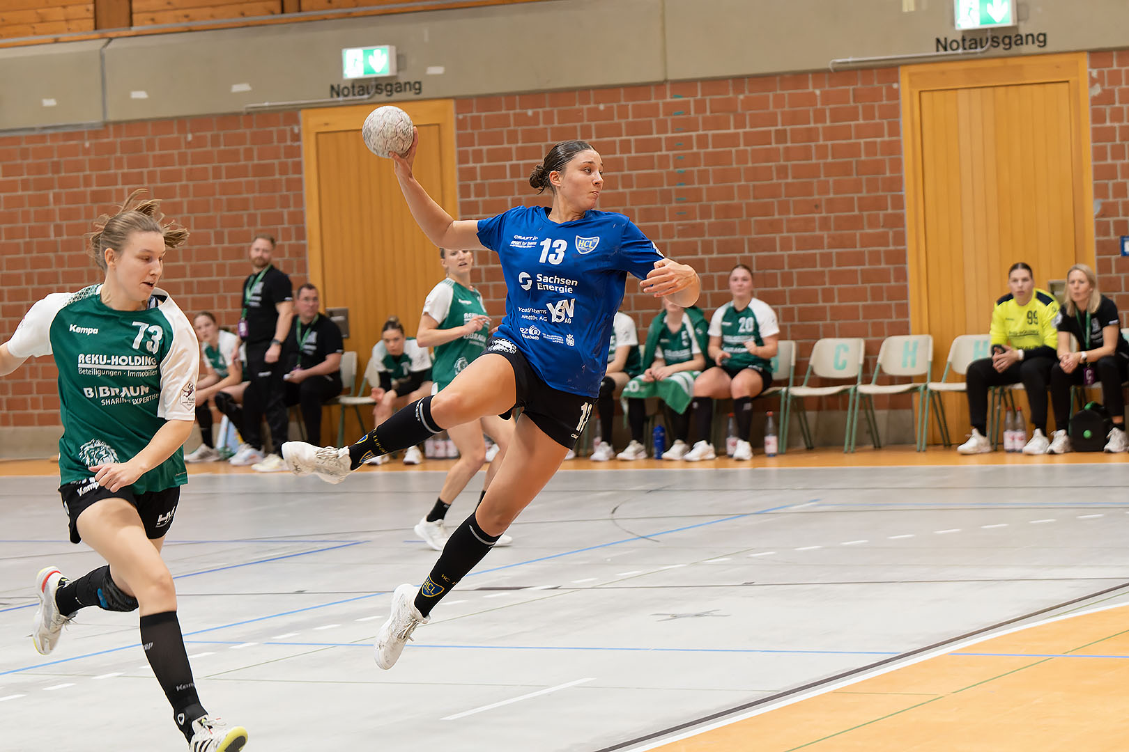 Mit-einem-Sieg-in-die-WM-Pause-Spitzenreiter-HC-Leipzig-gewinnt-28-17-bei-der-SG-09-Kirchhof