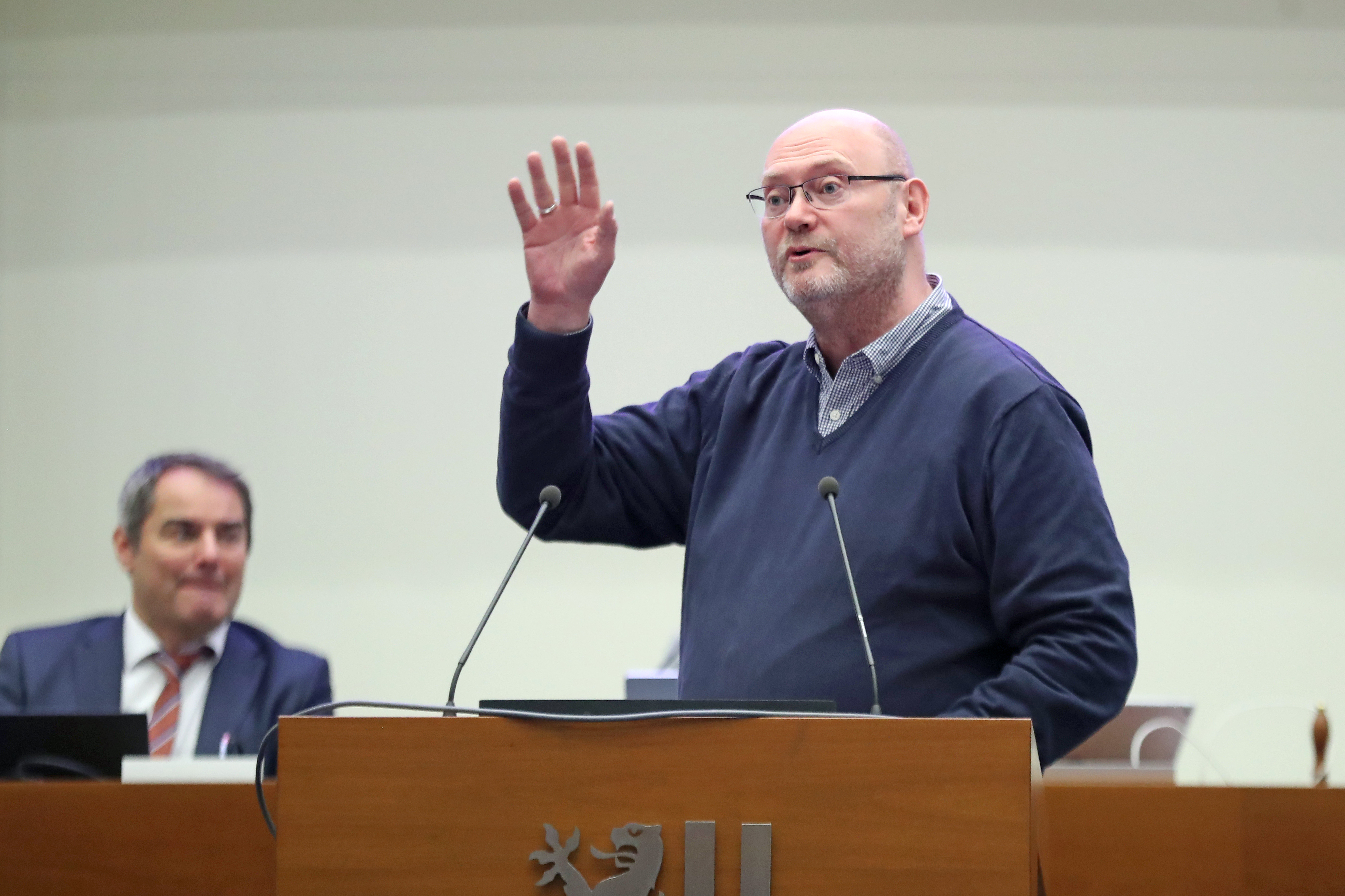 Herr Enrico Stange (Die Linke) im Leipziger Stadtrat am 26.11.2025. Foto: Jan Kaefer