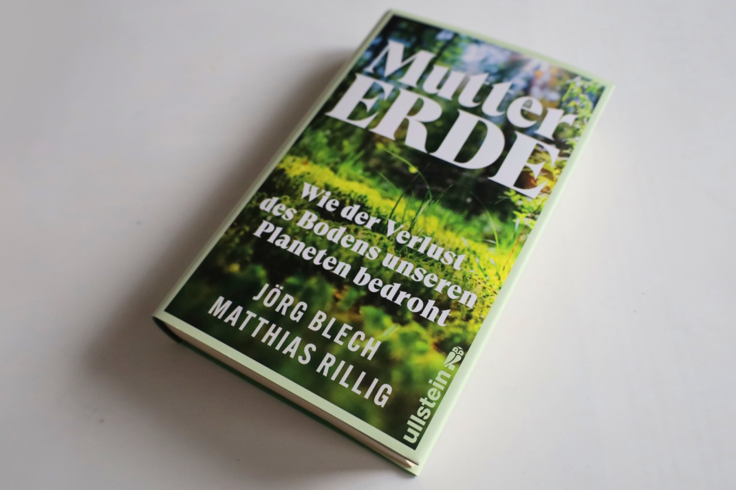 Jörg Blech, Matthias Rilling: Mutter Erde. Foto: Ralf Julke