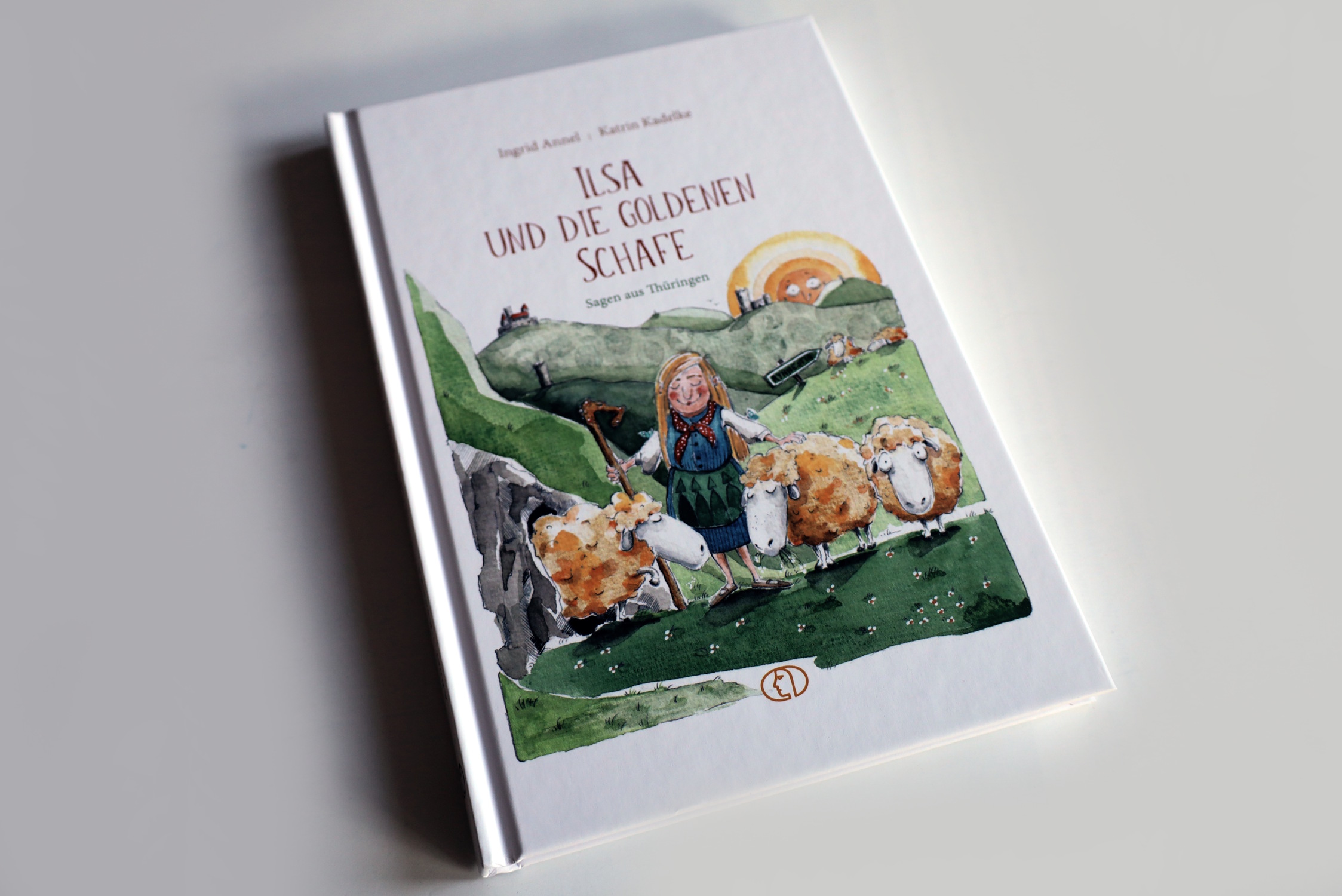 Ilsa-und-die-goldenen-Schafe-Sagen-aus-Th-ringen-mit-recht-vertrauten-Riesen-Zwergen-und-Hausgeistern