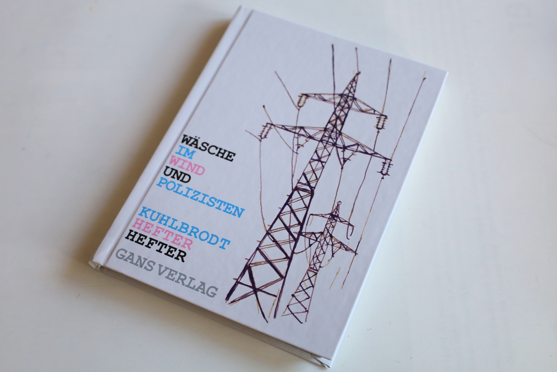 W-sche-im-Wind-und-Polizisten-Wenn-ein-Leipziger-Dichter-mit-seinen-T-chtern-ein-Gedichte-Bilder-Buch-schreibt