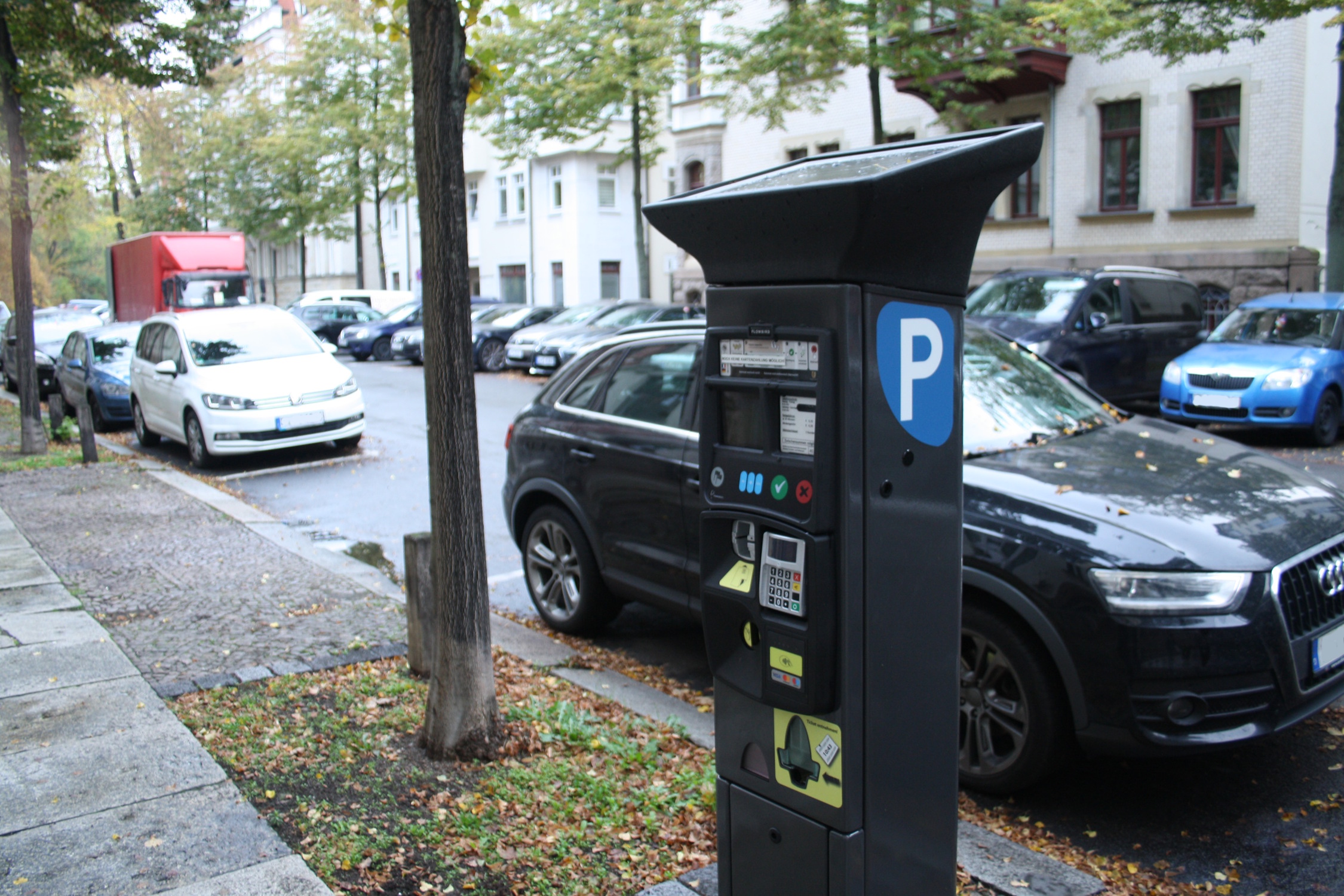Wenn-Parken-zu-billig-ist-Gr-ne-stellen-Antrag-zur-Ausweitung-der-Parkraumbewirtschaftung-in-Leipzig