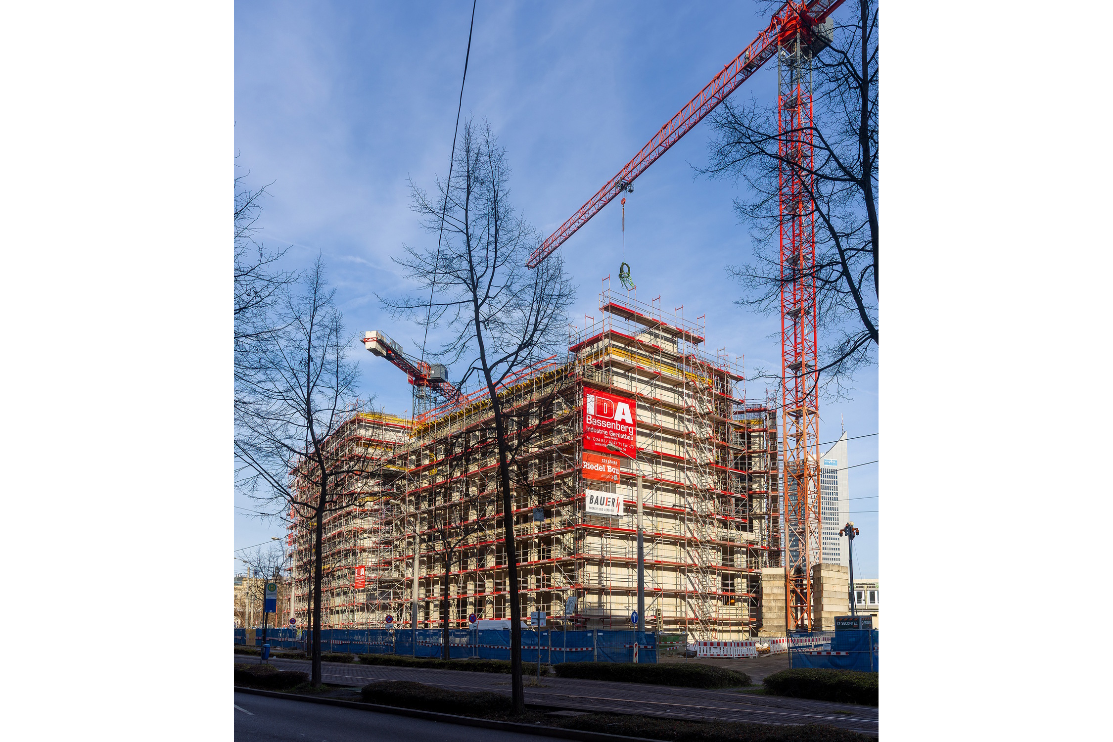 Richtfest für den IfL-Neubau am Wilhelm-Leuschner-Platz. Foto: IfL / Swen Reichhold