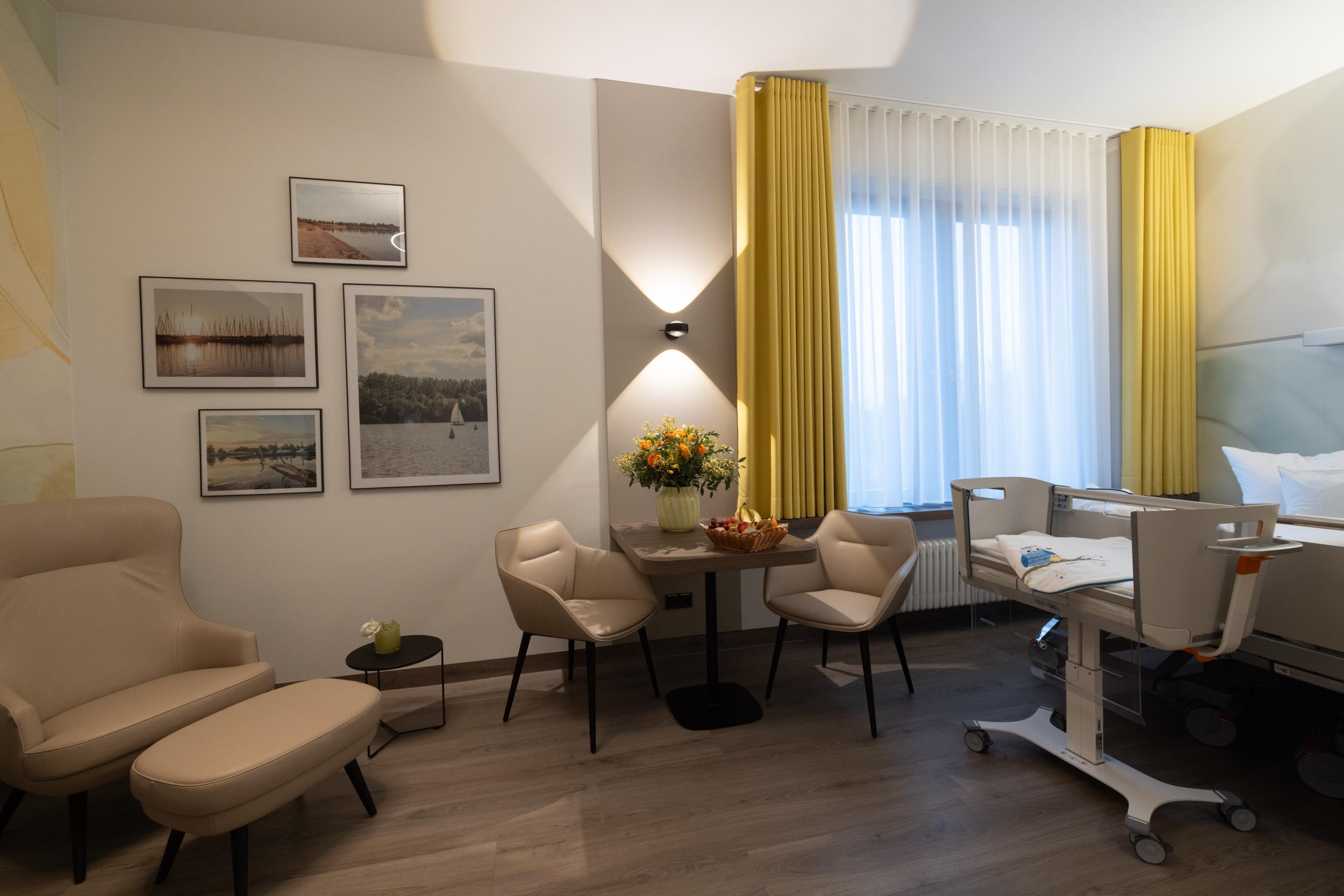 Mehr-N-he-mehr-Gemeinsamkeit-mehr-Komfort-UKL-er-ffnet-modernisierte-Familienzimmer