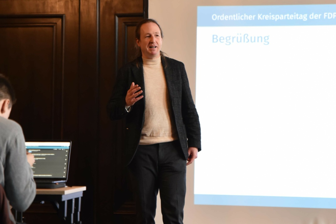 Dr. Alexander Gunkel.