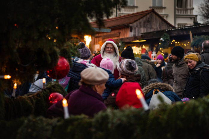 Historischer-Hof-Advent-in-Liebertwolkwitz-Vorweihnachtliche-Stimmung-wie-anno-dazumal