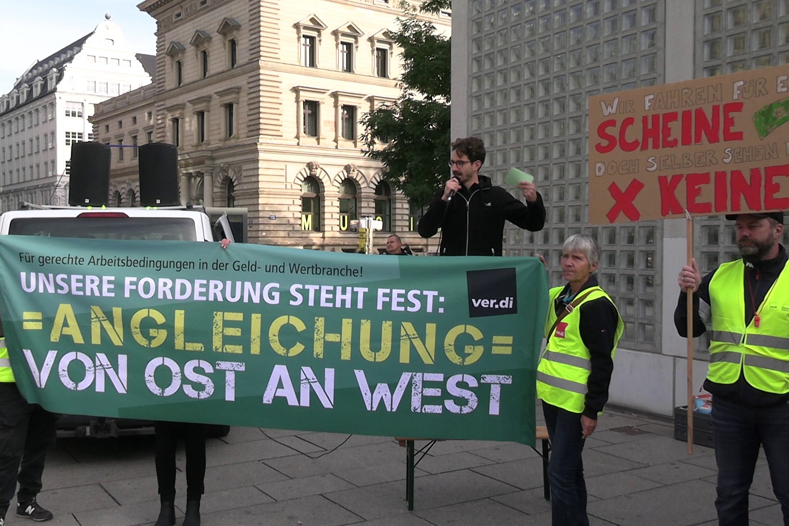 Wenn-Leipziger-innen-tr-umen-Solidarit-t-ein-Traum-