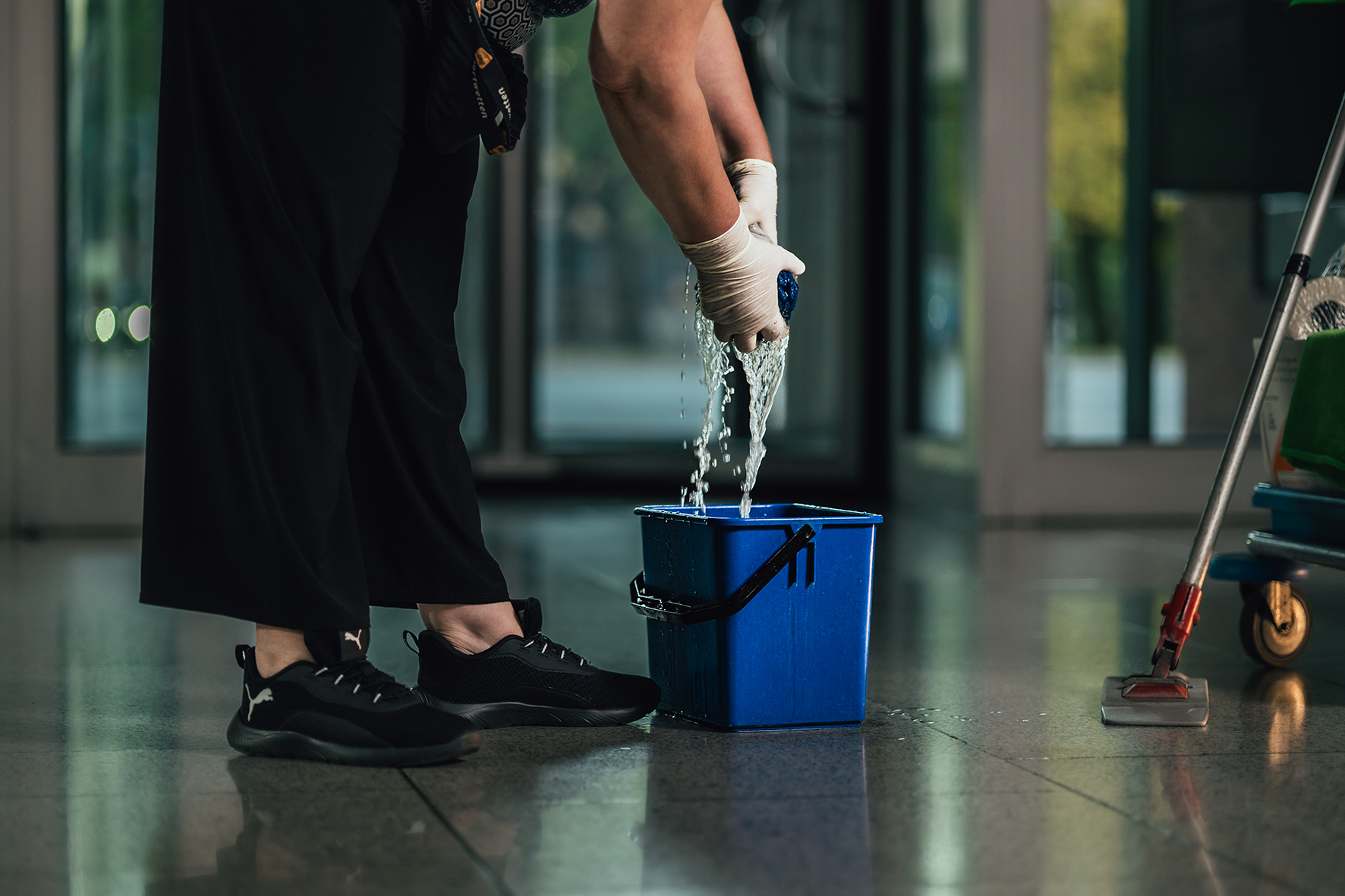 F-rs-Saubermachen-in-Leipzig-ist-15-Euro-pro-Stunde-das-Minimum