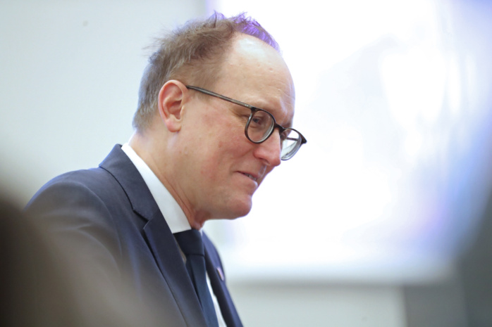 Demokratie-Monitor: Demokratie in Leipzig bleibt stark, Warn