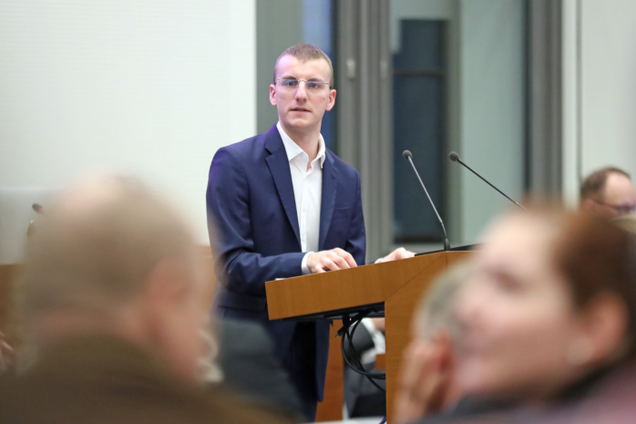 Der-Stadtrat-tagte-Ratsversammlung-stimmt-gegen-AfD-Geschenk-f-r-eilige-Autofahrer-Video