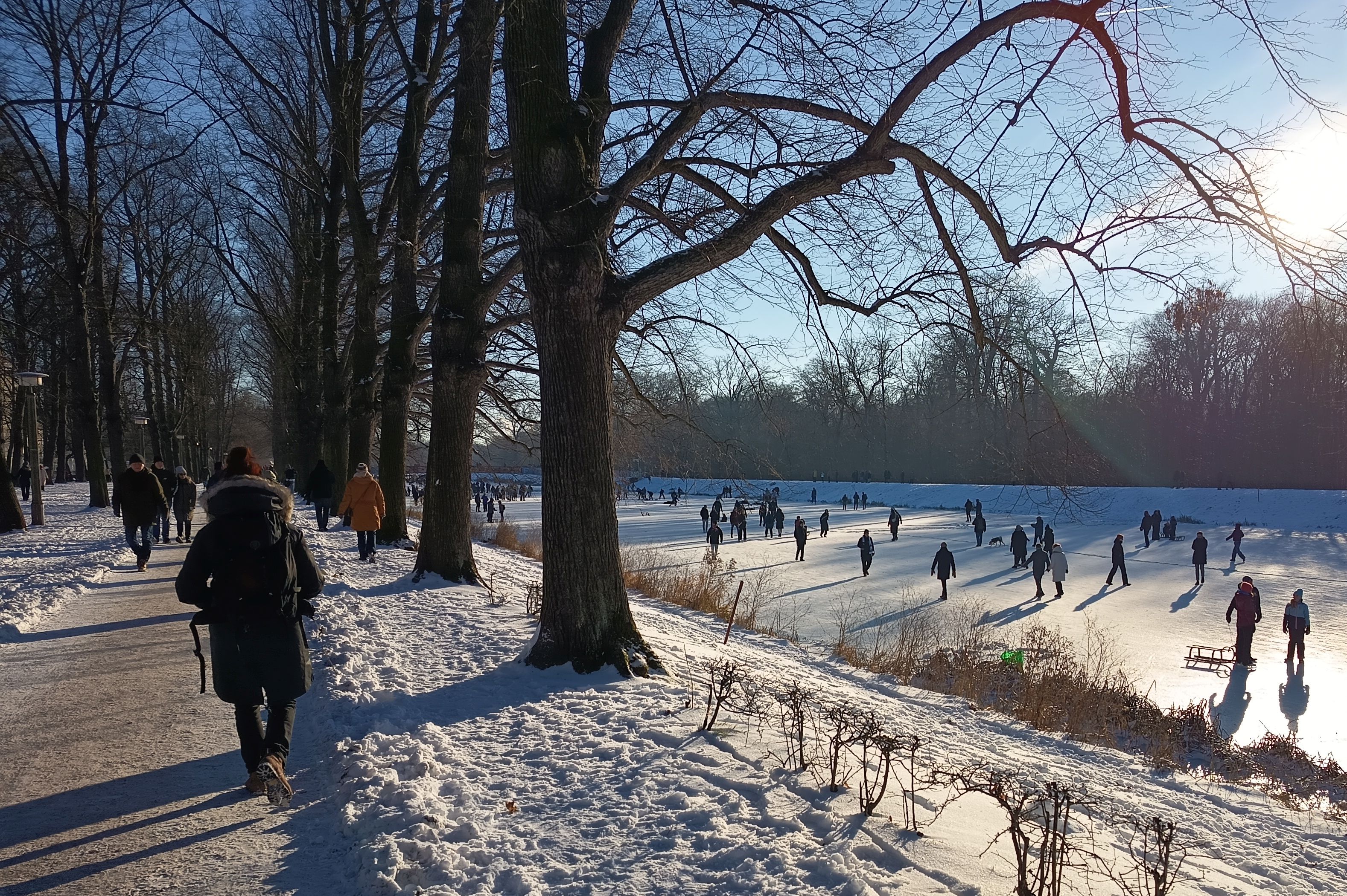 Das-Wochenende-10-11-Januar-2026-Nach-traumhaftem-Wintertag-droht-Glatteis-Chaos-Rettungseinsatz-im-City-Tunnel-UFO-Autor-gestorben