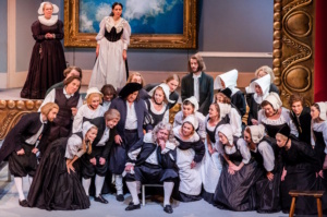 „Zar und Zimmermann“ mit dem Chor der Musikalischen Komödie, in der Mitte Milko Milev als Bürgermeister Van Bett. Foto: Kirsten Nijhof