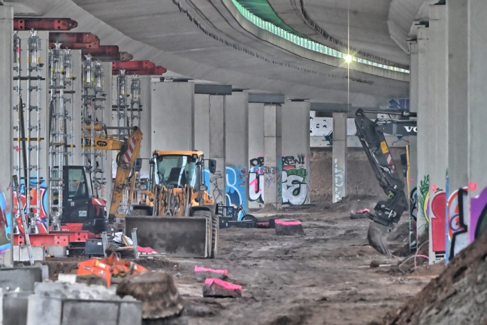 Verstärkungsarbeiten für die marode Agra-Brüclke. Foto: Benjamin Weinkauf