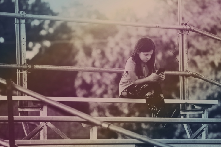 Ist das Kind mit Smartphone bald Vergangenheit? Foto: nmiranda auf pixabay